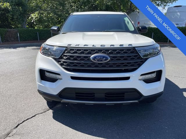 Certified 2023 Ford Explorer XLT w/ Equipment Group 202A RWD image 2