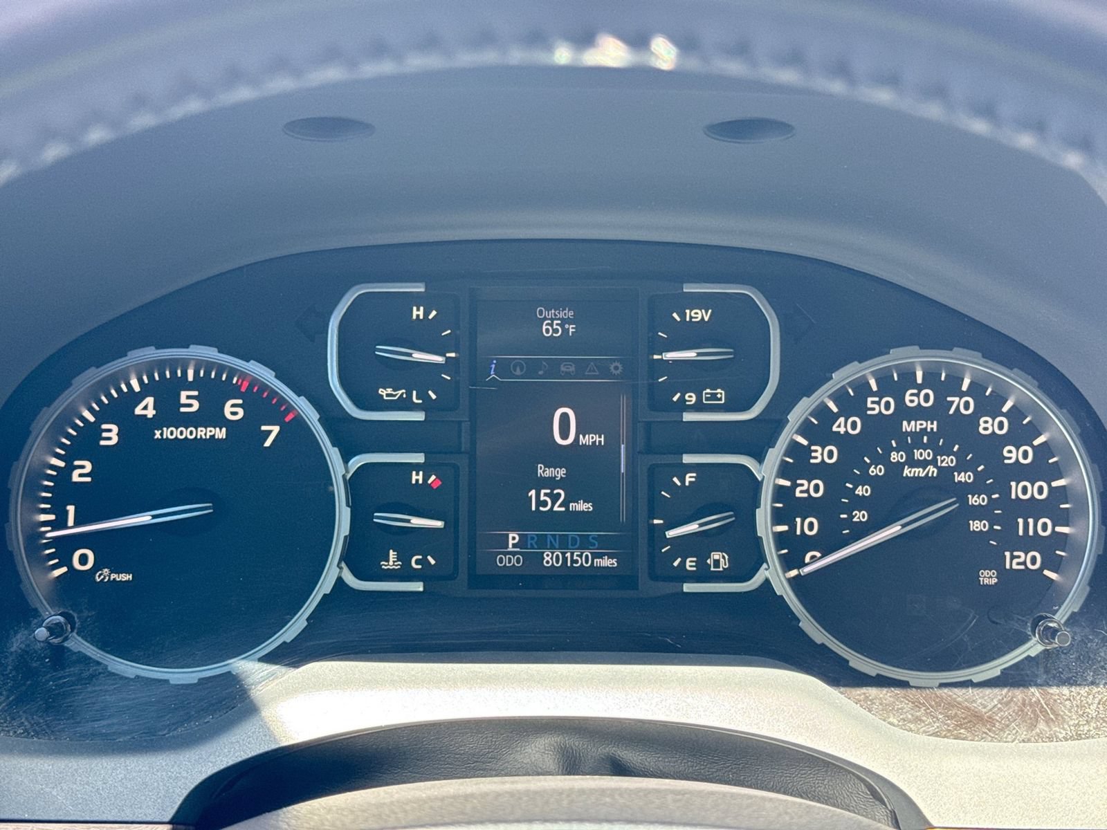 Used 2019 Toyota Tundra Limited w/ Limited Premium Package AWD/4WD image 39