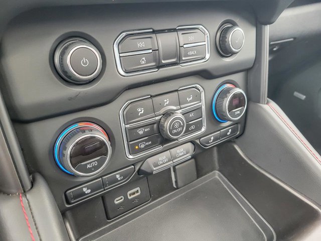 Used 2021 Chevrolet Tahoe RST w/ Luxury Package image 23