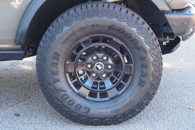 Certified 2026 Ford Bronco Big Bend w/ Black Diamond Package AWD/4WD image 9