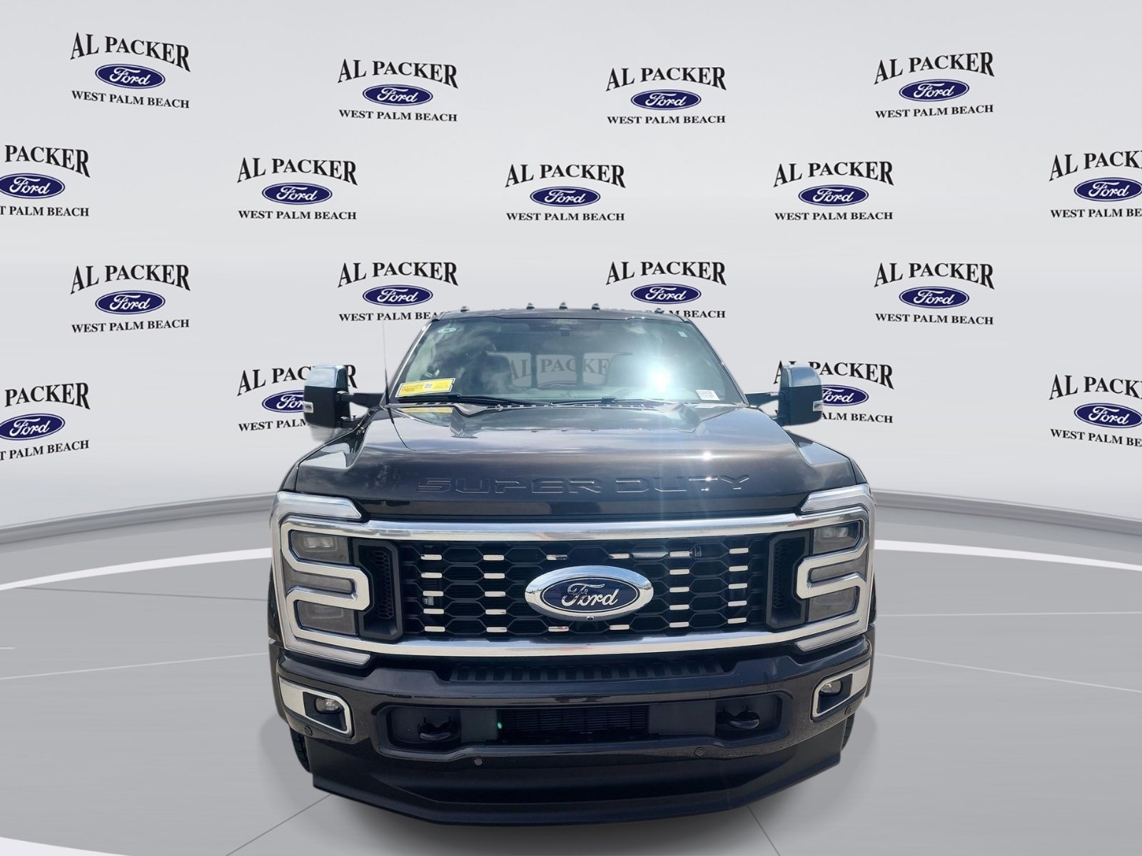 Certified 2025 Ford F450 Platinum w/ Platinum Plus Package AWD/4WD image 8