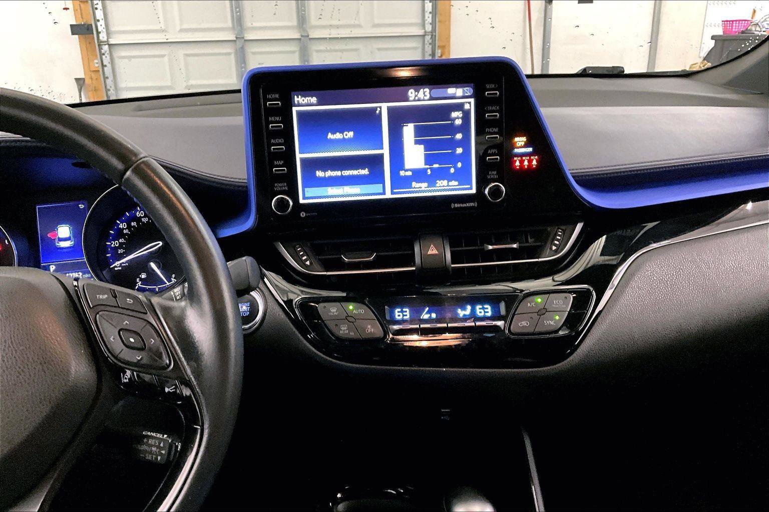 Used 2020 Toyota C-HR XLE image 8