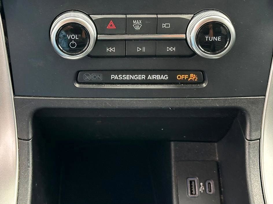 Certified 2022 Ford Edge SEL image 26