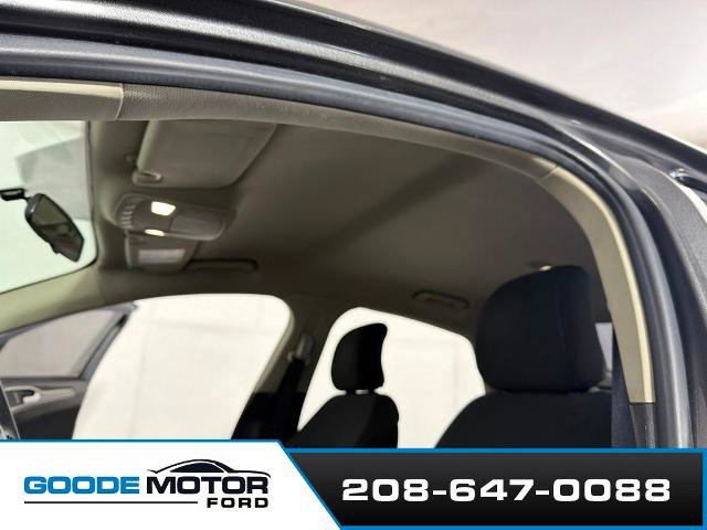 Certified 2017 Ford Fusion SE FWD image 18
