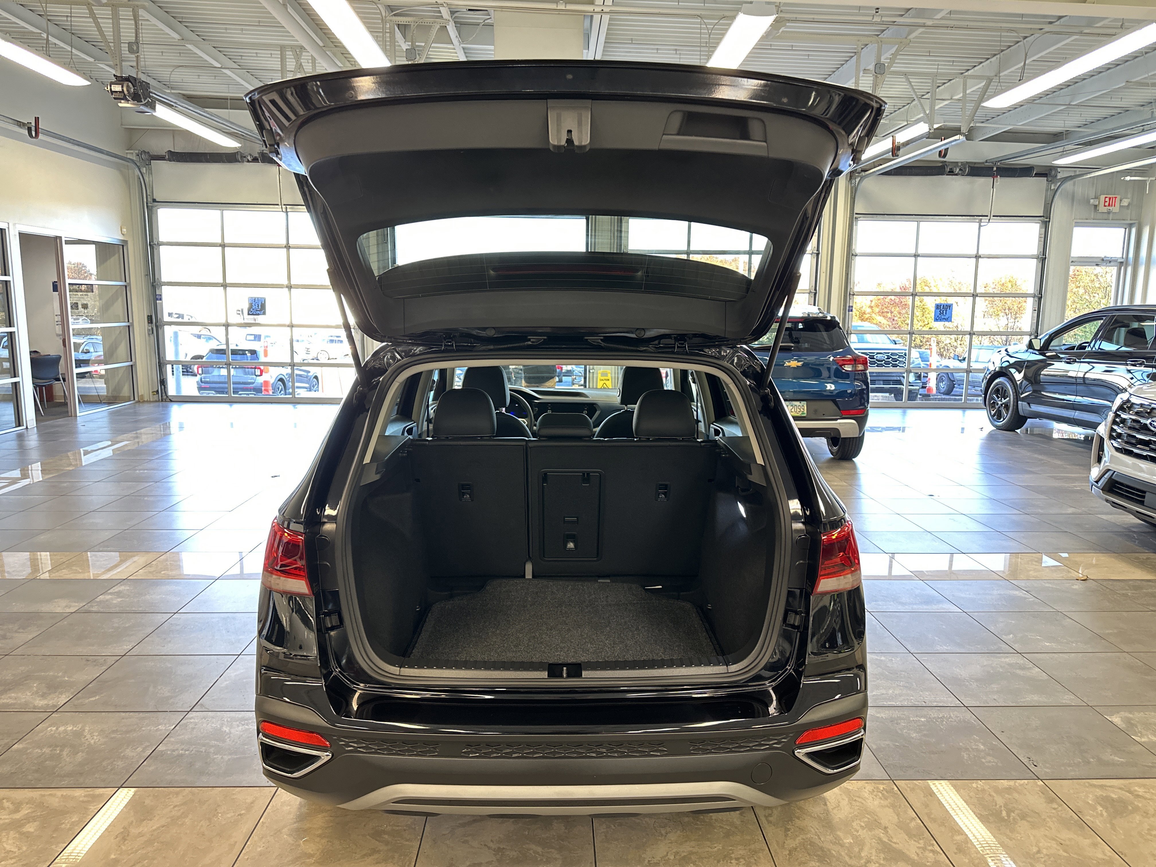 Used 2024 Volkswagen Taos SE image 27