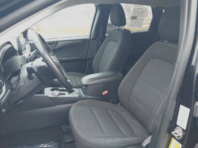 Certified 2024 Ford Escape Active AWD/4WD image 24