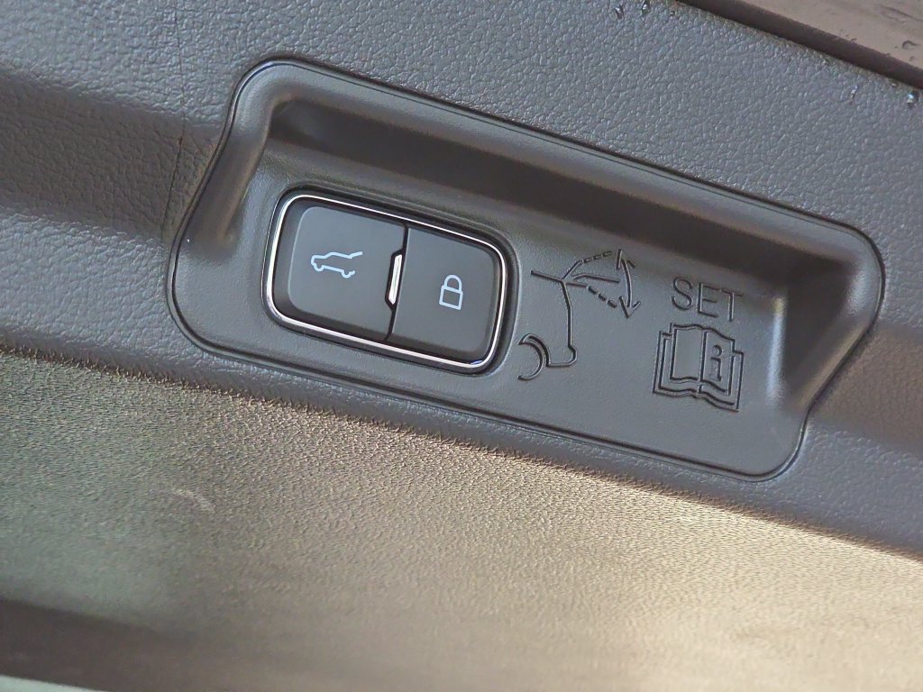 Certified 2022 Ford Explorer Timberline AWD/4WD image 12