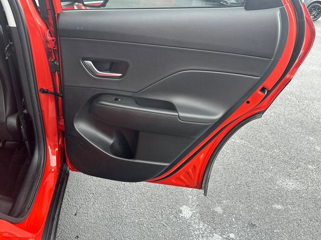 Used 2024 Hyundai Kona Limited image 16
