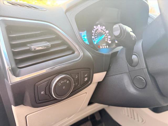 Certified 2022 Ford Edge Titanium w/ Equipment Group 301A image 23