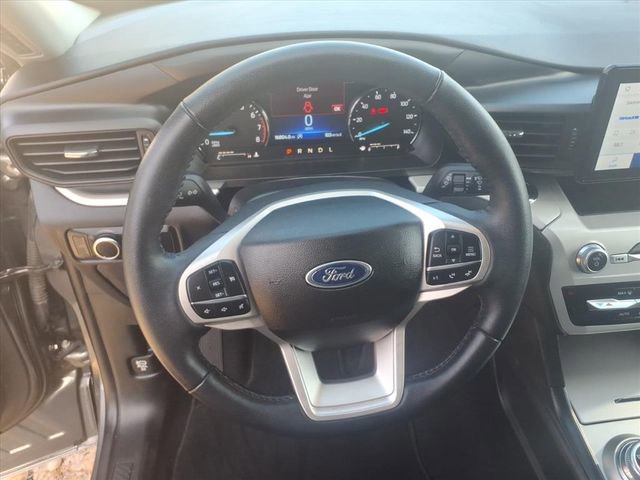 Certified 2023 Ford Explorer XLT image 17