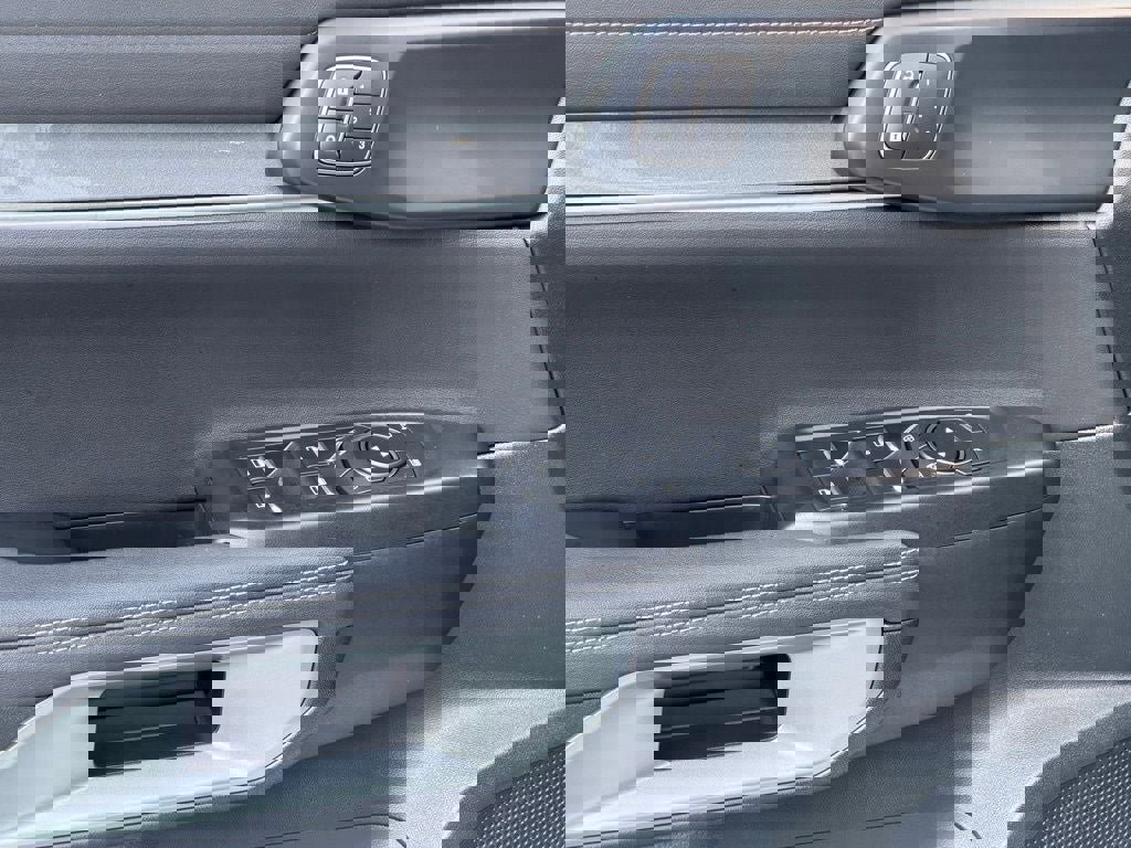 Certified 2024 Ford Ranger Lariat w/ FX4 Off-Road Package image 30