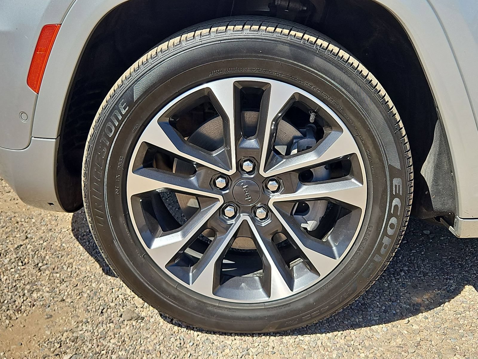 Used 2022 Jeep Grand Cherokee L Overland w/ Advanced Protech Group III AWD/4WD image 10