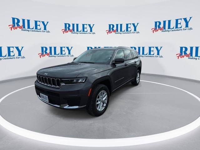 Used 2024 Jeep Grand Cherokee L Laredo image 2