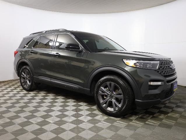 Certified 2024 Ford Explorer XLT w/ Equipment Group 202A AWD/4WD image 4