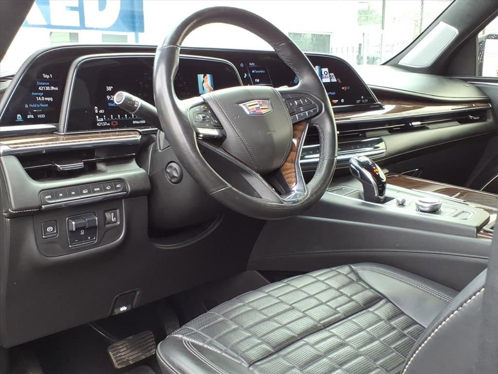 Used 2021 Cadillac Escalade Premium Luxury Platinum image 14