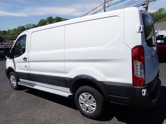 Certified 2024 Ford Transit 250 Low Roof w/ Exterior Upgrade Package RWD image 4