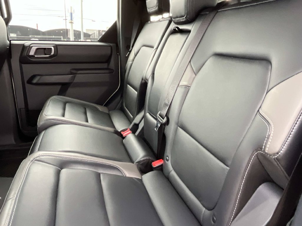 Certified 2025 Ford Bronco Outer Banks AWD/4WD image 23