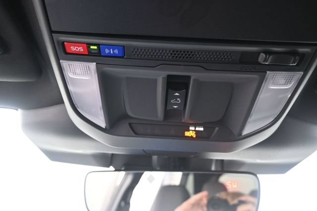 Used 2025 Subaru Forester Premium w/ Convenience Package #1 AWD/4WD image 12