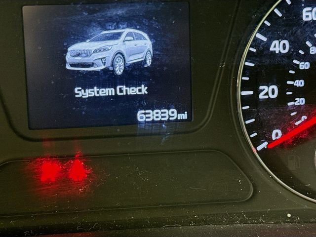 Used 2020 Kia Sorento LX image 12