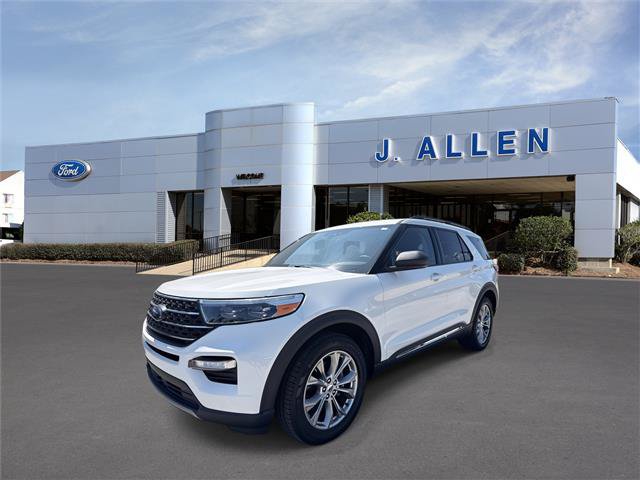 Certified 2023 Ford Explorer XLT w/ Equipment Group 202A
