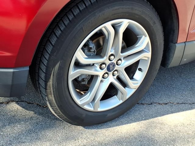 Certified 2017 Ford Edge Titanium w/ Technology Package FWD image 17