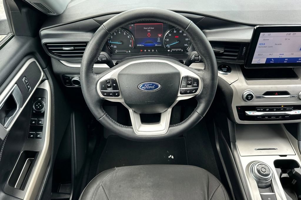 Certified 2023 Ford Explorer XLT image 16