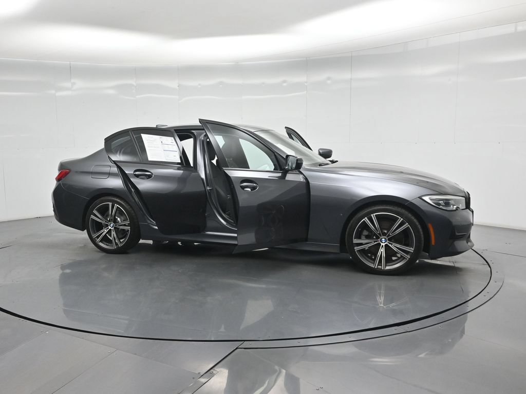 Used 2021 BMW 330i Sedan w/ Convenience Package RWD image 32