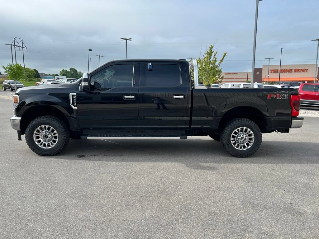 Certified 2022 Ford F350 XLT w/ XLT Premium Package AWD/4WD image 10