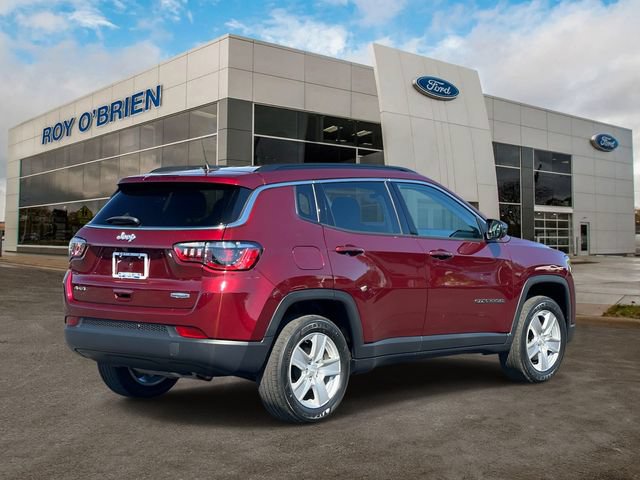 Used 2022 Jeep Compass Latitude w/ Convenience Group AWD/4WD image 5