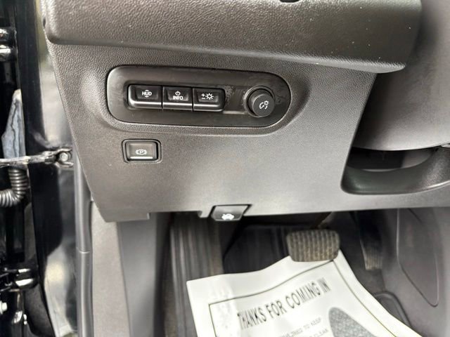 Used 2024 GMC Terrain Denali w/ Denali Premium Package AWD/4WD image 18