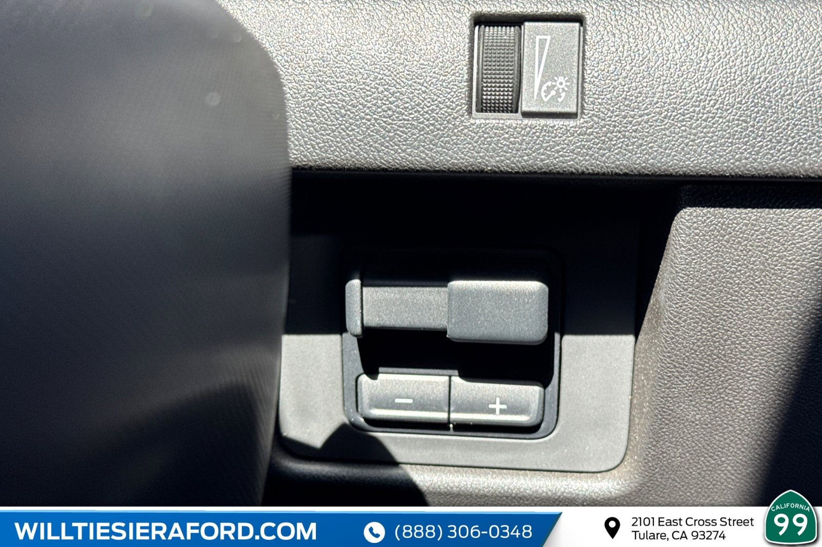 Used 2024 Chevrolet Colorado Trail Boss w/ Advanced Trailering Package image 32