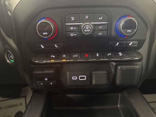 Used 2021 Chevrolet Silverado 1500 LT Trail Boss w/ LT Trail Boss Premium Package image 17