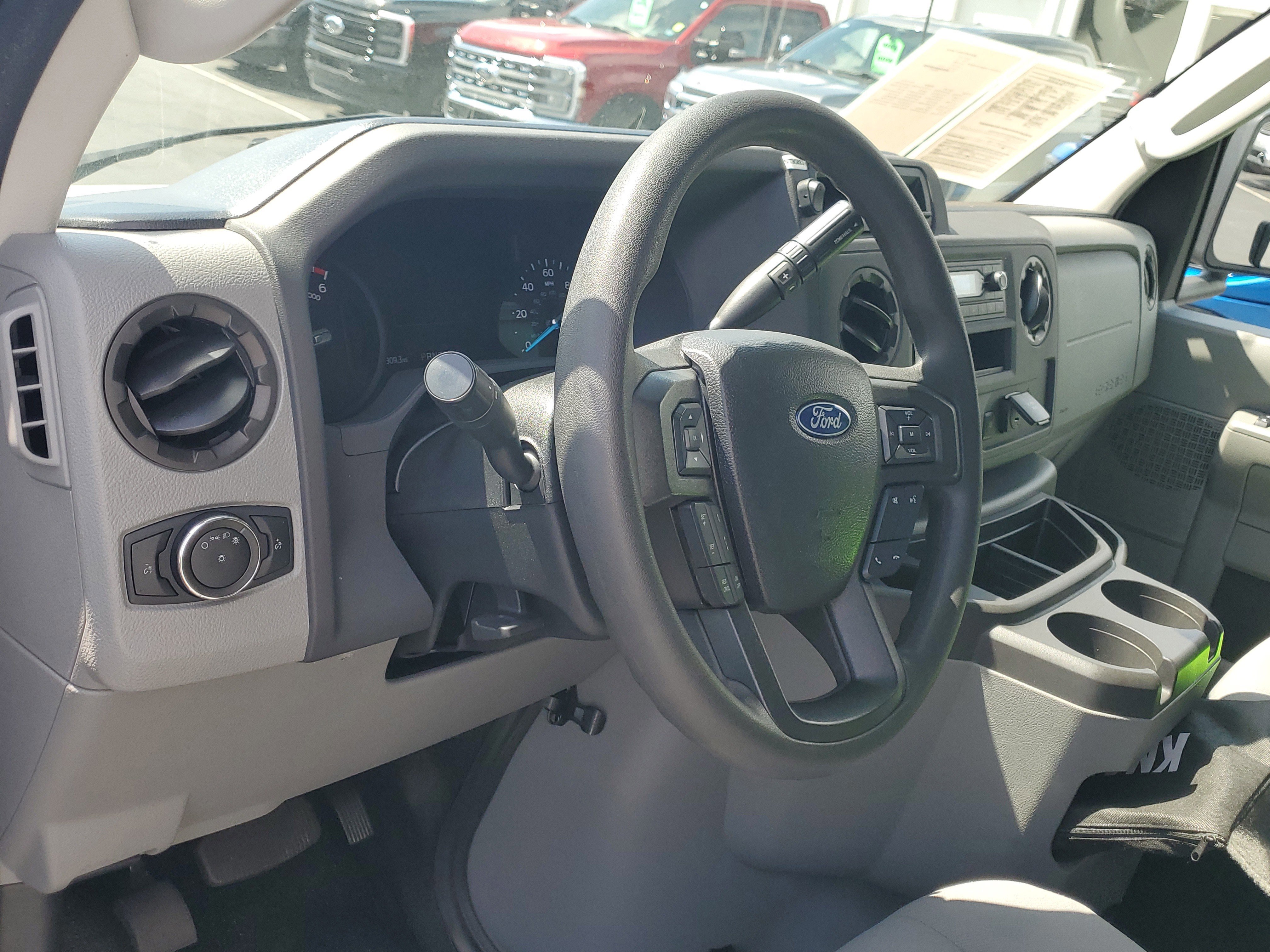 Certified 2024 Ford E-450 and Econoline 450 Super Duty w/ Driver's Safety Package image 15