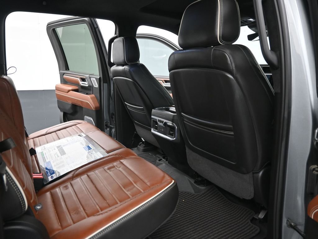 Used 2025 GMC Sierra 2500 Denali Ultimate image 20