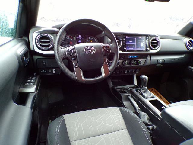 Used 2023 Toyota Tacoma TRD Sport w/ Technology Package AWD/4WD image 12