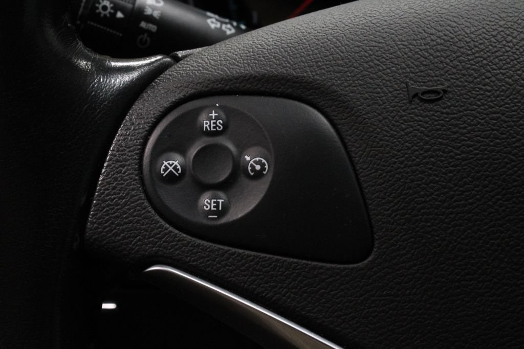 Used 2019 Chevrolet Impala LT FWD image 26