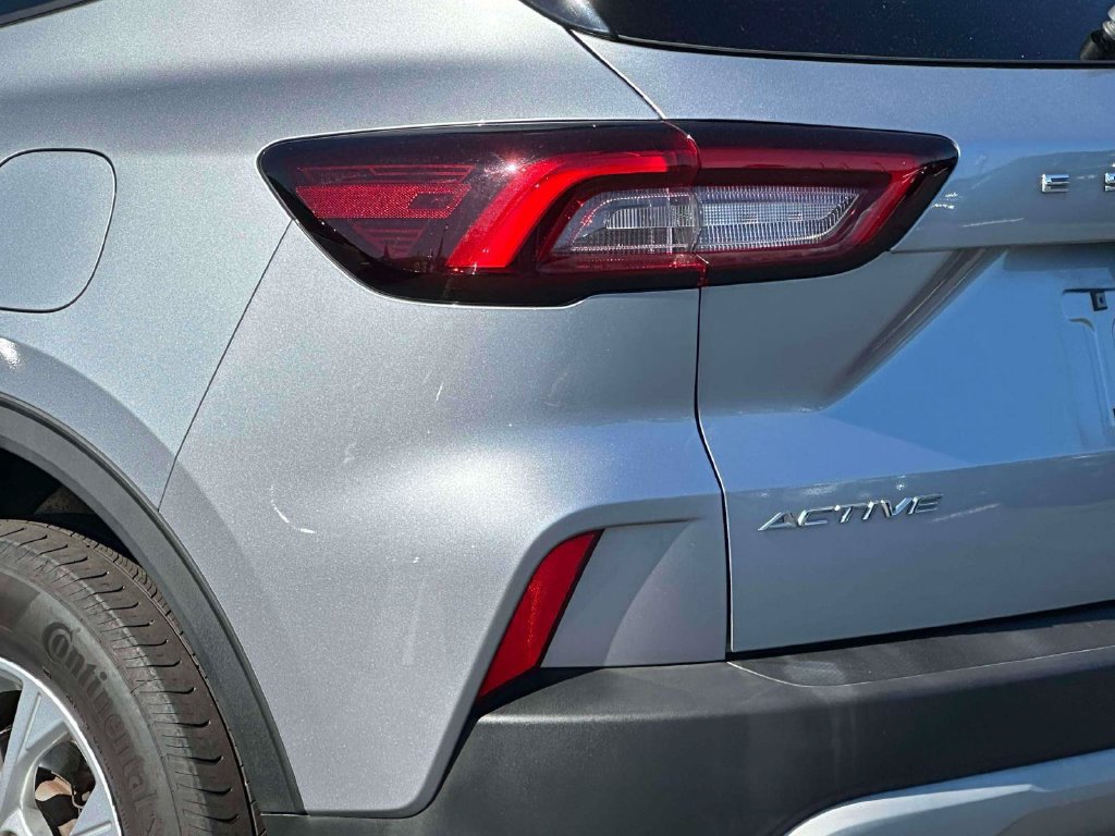 Certified 2023 Ford Escape Active AWD/4WD image 9