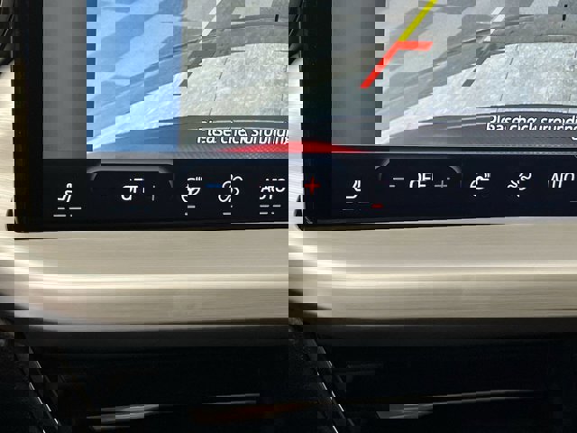 Certified 2024 Ford Escape Platinum image 30