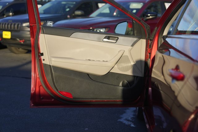 Used 2018 Hyundai Sonata SE image 29