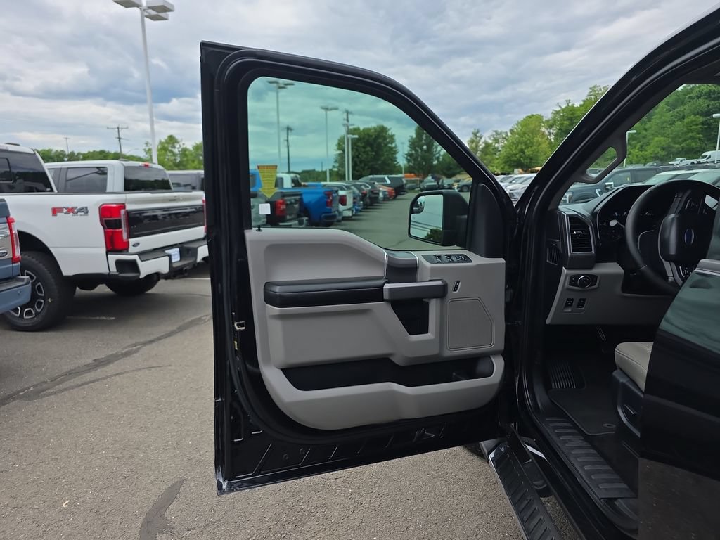 Certified 2019 Ford F150 XLT w/ Equipment Group 302A Luxury AWD/4WD image 20