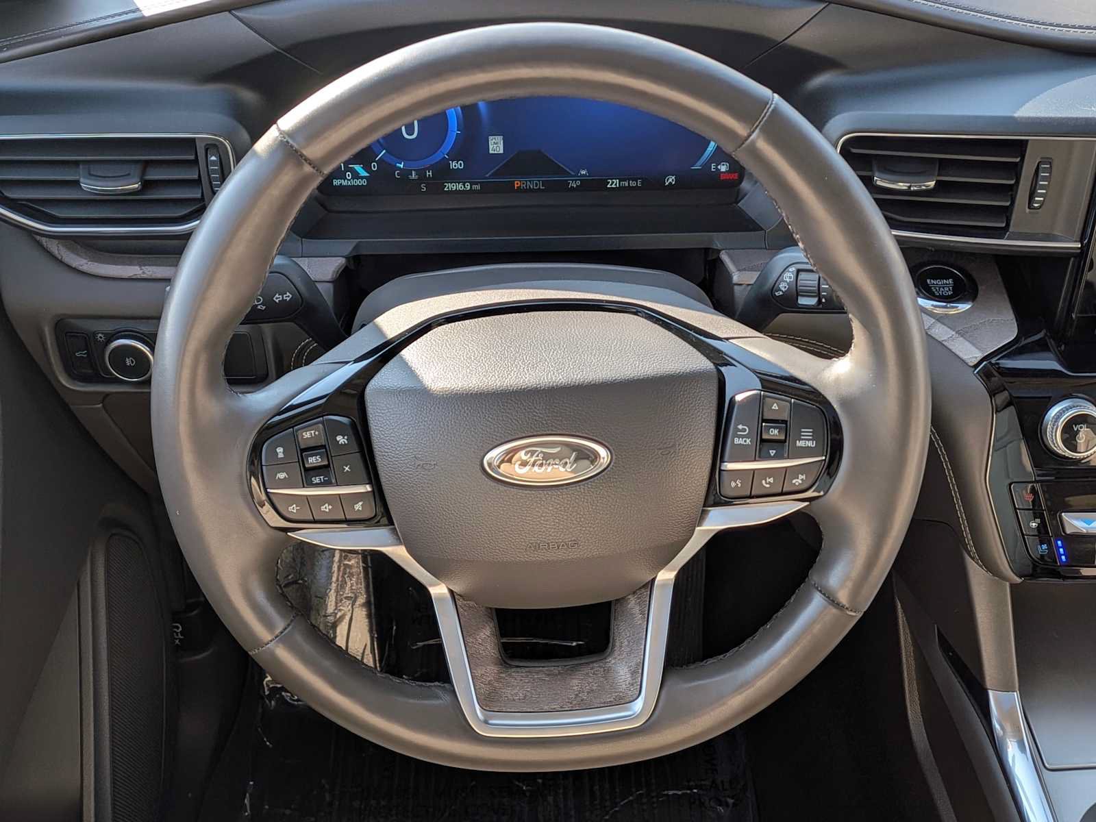 Certified 2023 Ford Explorer Platinum w/ Technology Package AWD/4WD image 21