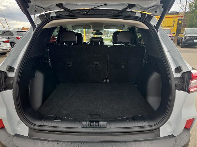 Certified 2025 Ford Escape Platinum AWD/4WD image 14