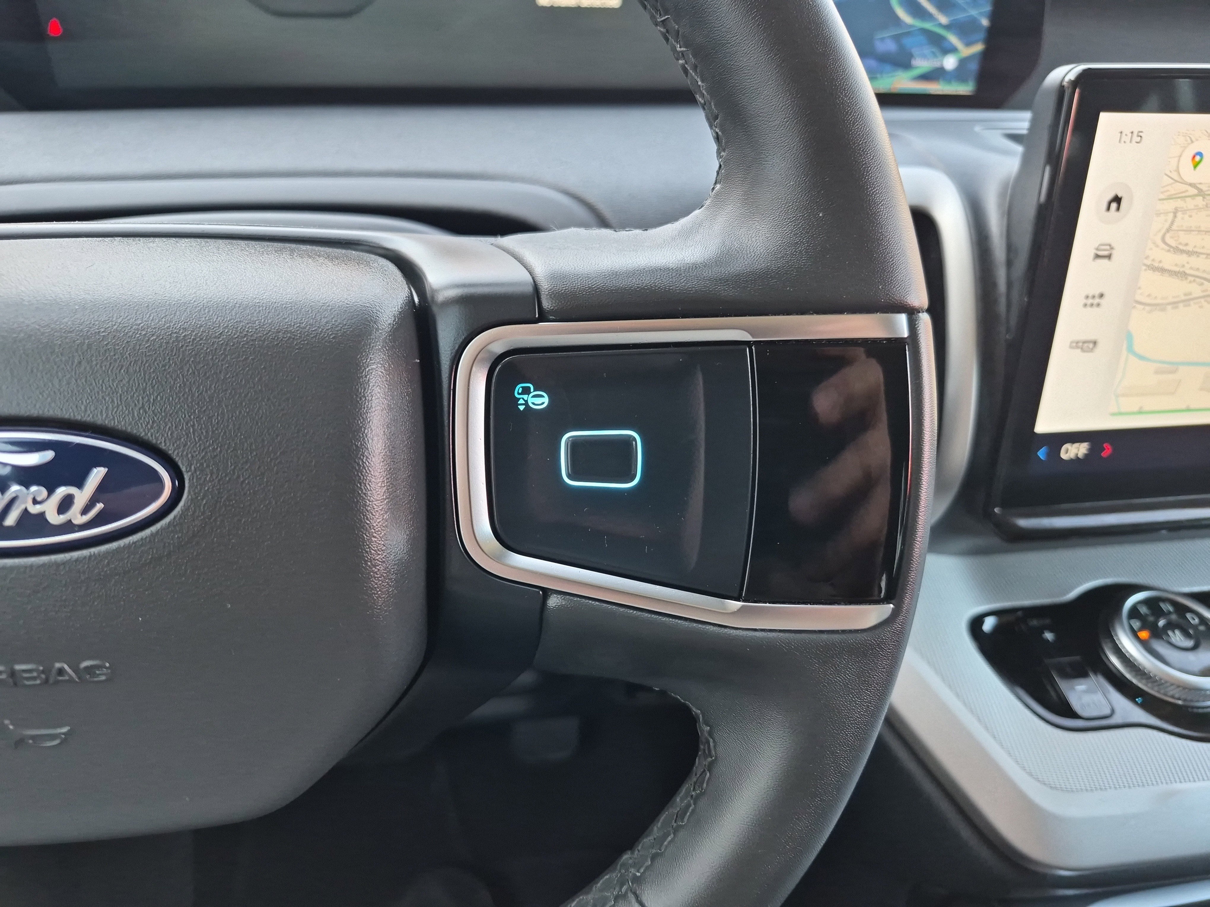 Certified 2025 Ford Expedition Active image 26