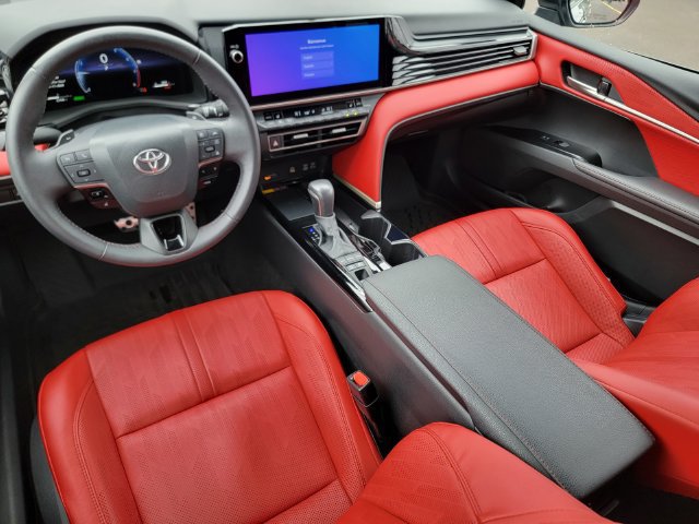 Used 2025 Toyota Camry XSE AWD/4WD image 37