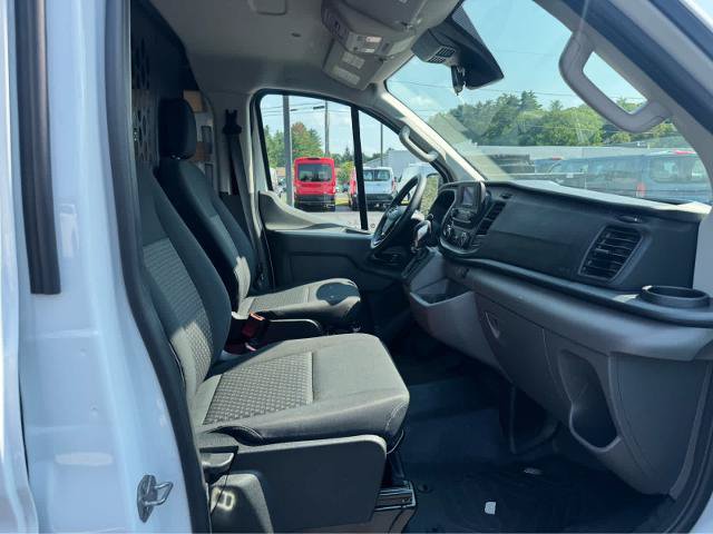 Certified 2025 Ford Transit 250 Low Roof w/ Exterior Upgrade Package RWD image 14