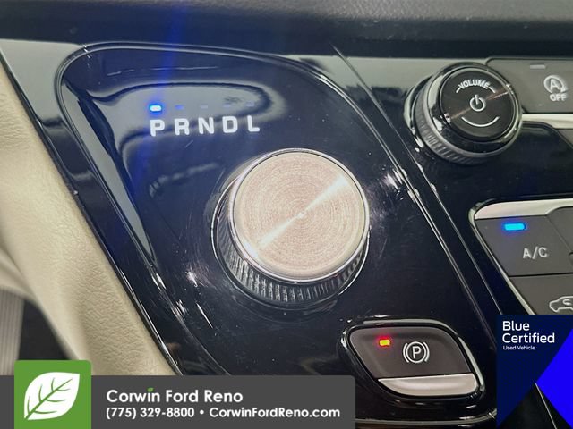 Used 2019 Chrysler Pacifica Touring-L FWD image 19
