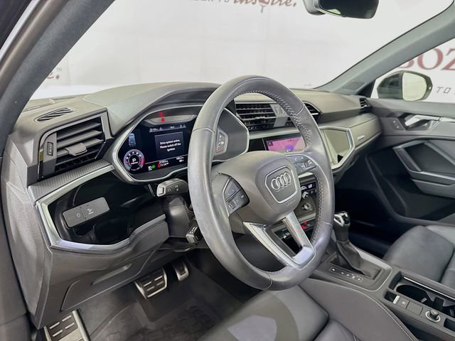 Used 2020 Audi Q3 2.0T Premium Plus w/ Premium Plus Package image 11