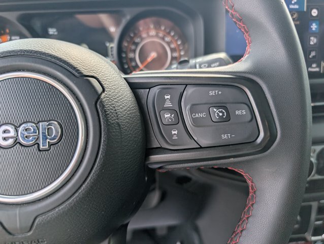 Used 2024 Jeep Wrangler Unlimited Rubicon AWD/4WD image 20