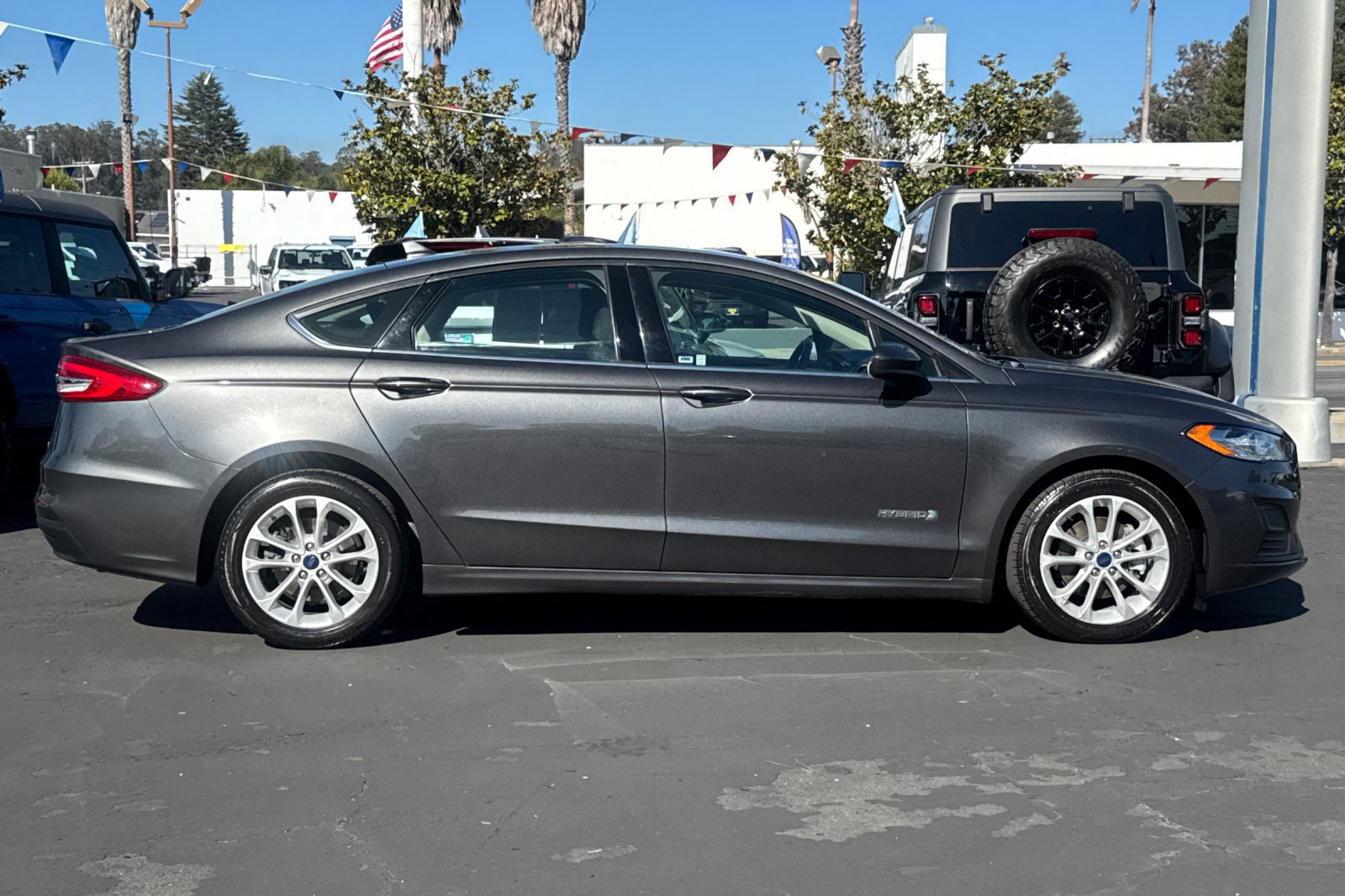 Certified 2019 Ford Fusion SE FWD image 27