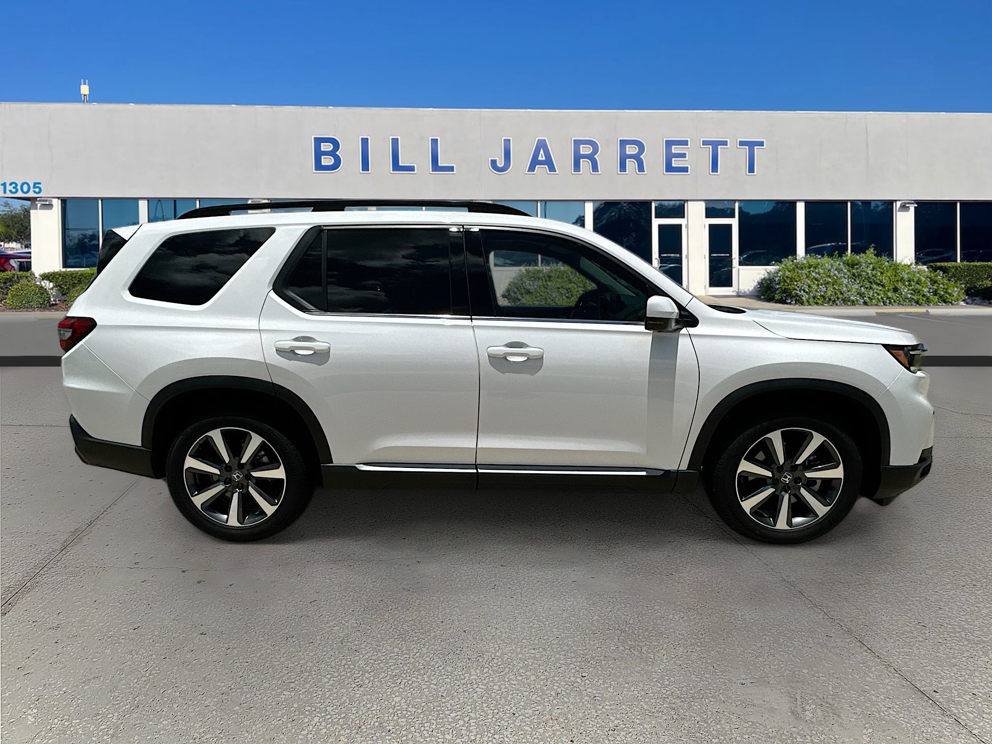 Used 2025 Honda Pilot Elite image 8